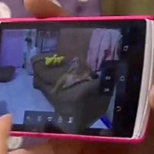女子家中网络摄像头遭入侵 全裸视频被直播