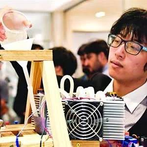 交大学生发明制冷“神器” 1分钟饮料降温20℃
