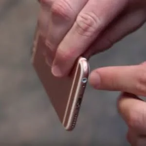 iPhone 6s、6s Plus玫瑰金天下第一摔！