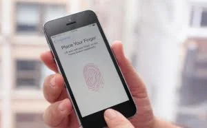 iPhone用户反应手机升级后出现指纹解锁不灵问题