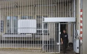 美监狱电话服务遭网络攻击：被曝偷录律师和囚犯通话记录