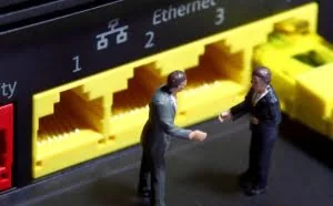 FCC：用户破解路由器合法