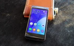 翻盖机:三星万元W2016真机实拍