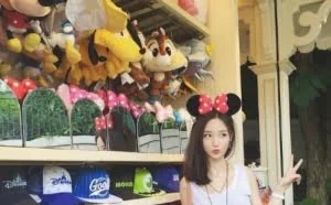 王思聪女友开网店卖衣服 1年或净赚1.5亿