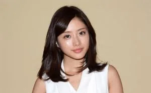 日本年度“最美女性”诞生：堪称完美