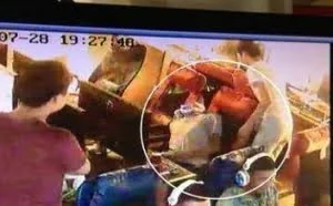 高中生网吧开撸5天 队友抢人头气伤猝死