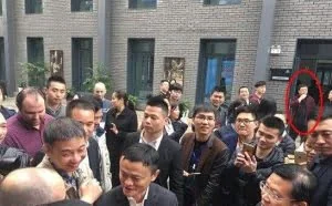 罗永浩“遇上”马云 两个英语老师要干嘛？