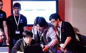 “漏洞之王”一年可以赚多少外快？