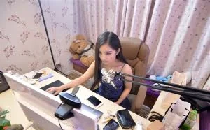 网络女主播今起实名制！低俗卖肉将终身禁播