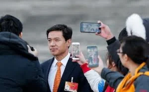 调查组进驻之前 李彦宏被国家网信办约谈