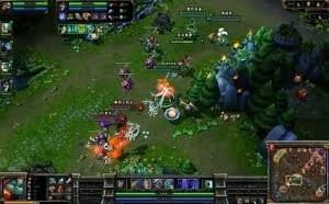 男子玩LOL臭骂队友脑残 被拘30天