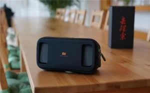 小米VR开箱：质感一般般但操作按钮很巧妙