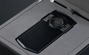 8848钛金手机M3评测：万元国产奢华流