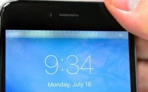 iPhone 6/6 Plus有设计缺陷？屏幕触控失效