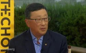 黑莓“绝笔”：将推最后一款键盘手机