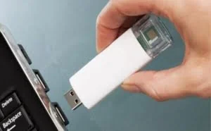 艾滋病毒检测新法：USB插入法30分钟内出结果