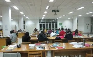 男子假扮大学生 专偷图书馆占座平板电脑