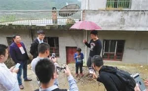 “小马云”范小勤成名之后：被动进入名利中心