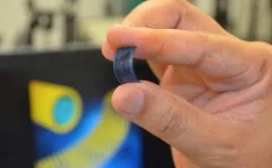 超级电容电池：秒充完毕，续航长达1周