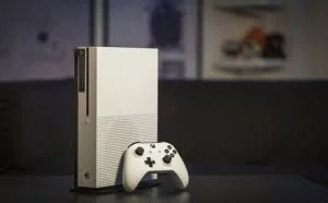 国行Xbox One S首发：性能全面提升/2399起