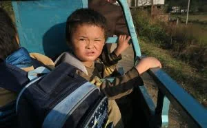 公益名人用个人账户为"小马云"募捐被责令退善款