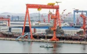 闪电建成！中国首艘国产航母曝命名山东舰