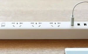 小米插线板的劲敌：一个来自游戏公司的智造！