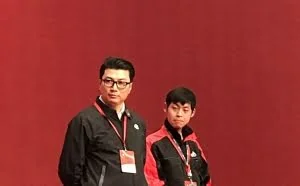 中国民营快递新首富诞生：王卫亮相顺丰上市仪式