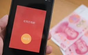 男子网购被骗汇款8次 骗子：我都编不下去了_凤凰资讯