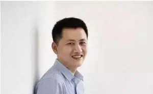24岁赚1亿，8年搞出300亿！每一步都完美，却被踢出公司！