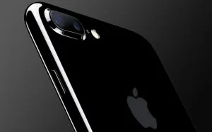亮黑色iPhone 7 Plus有奇怪的磨损 你见过吗