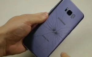[视频]Galaxy S8+刀刺和锤击测试