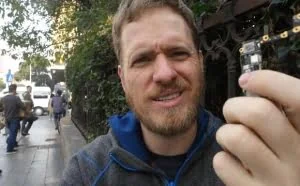 可怕的华强北！小哥花2000元组装苹果6s，零件全是淘来的