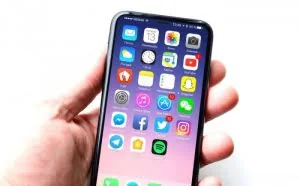 [图]基于真实设计图的iPhone 8高清渲染图：屏占比可和S8一较高下