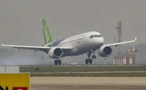 C919首飞成功 我们何时能坐上自家大飞机？