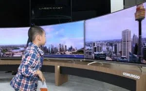重蹈3D电视覆辙，曲面电视昙花一现？