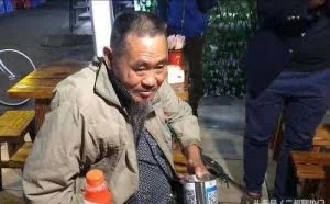 世界上只有一个国家的人出门敢只带手机，这就是中国