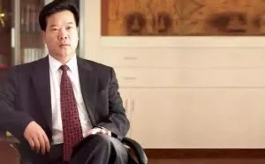 一个潮汕商业传奇：从800块到100亿行业老大，用了24年！
