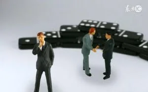如果顶头上司属于这几种人，员工应该与其保持不近不远的距离