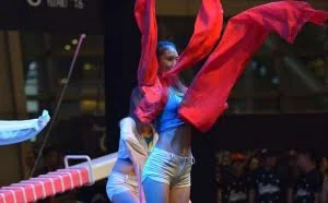 网红经济“堕落”史：知识、直播、美食