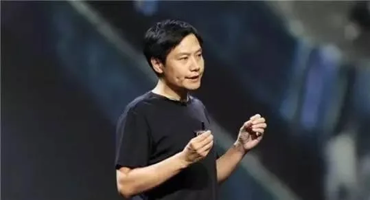 雷军的一声“唉”叹，引发500万人共鸣，国产手机背后，究竟藏了多少龌龊事？