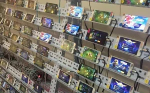 《王者荣耀》刷金币工作室曝光：百台苹果iPhone“群控”操作