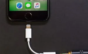 iPhone 7s/8标配无线充电 但想用估计要多花钱