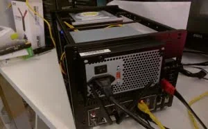 当公司老程序员拿出电脑时，我惊了！