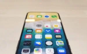 泄露代码证实iPhone 8支持无线充电