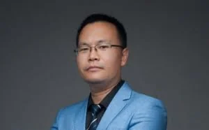 20分钟获天使投资 他让孩子摆着积木学编程 玩中指挥机器人 已销350台