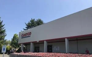 我们实地探访了雷军追捧的Costco，猜猜都发现了啥
