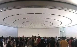 iPhone8失宠？苹果市值一夜蒸发231亿