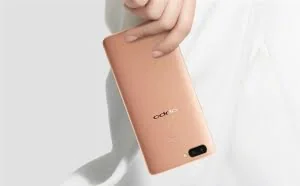 “星幕屏”OPPO R11s 海报亮相