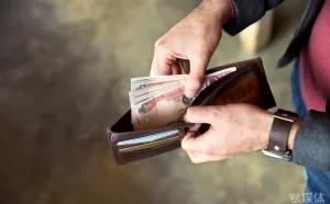 揭秘“线上钱包”：花呗、白条们如何成了套现灰产们的新生意？